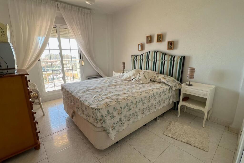 Apartamento Con Acceso Directo A La Playa Apartment Valencia Exterior photo